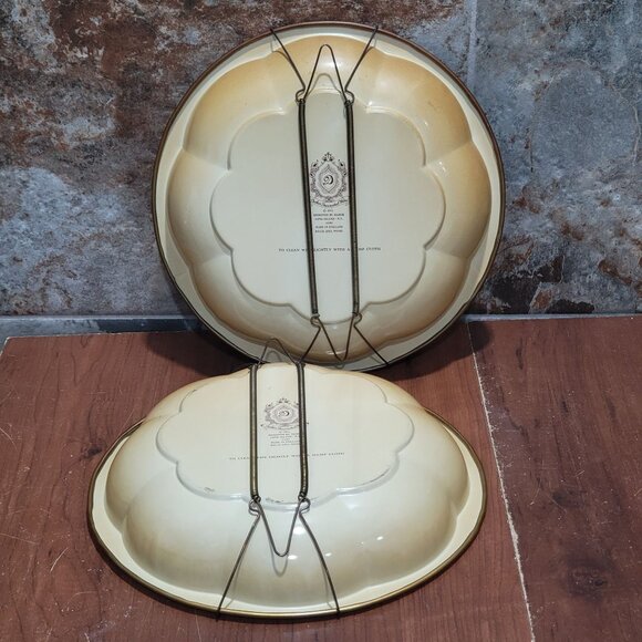 Vintage Pair of Daher England Floral Gilt Metal Gallery Tray Wall Hanging Decor - Picture 10 of 11